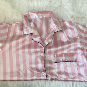 Short sleeve silk shirt